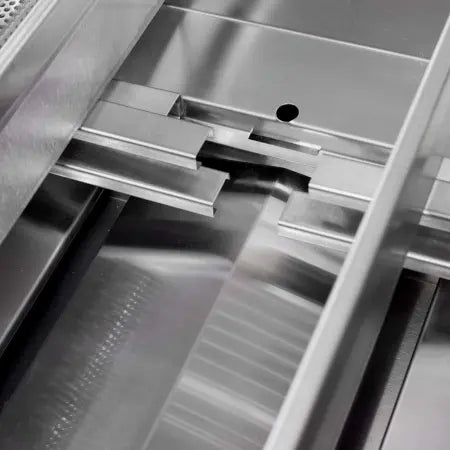 Blaze 32 Inch LBM 4 Burner Natural Gas Grill - BLZ-4LBM-NG - Texas Outdoor Patio Center