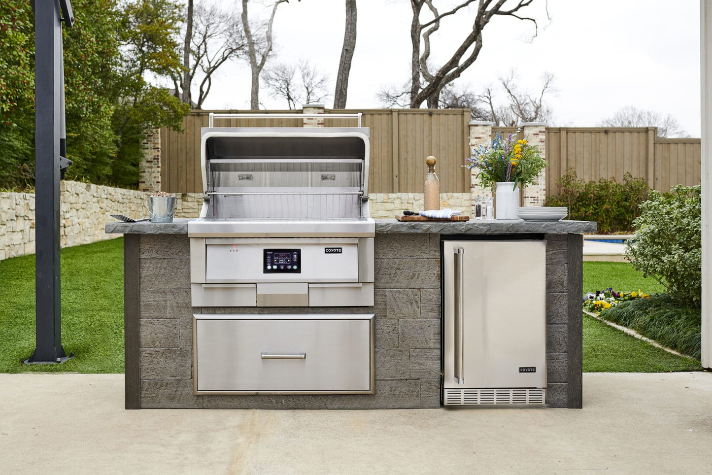 Coyote 36 Inch Built In Pellet Grill - C1P36 - Texas Outdoor Patio Center